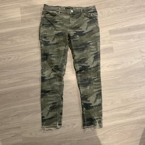 EXPRESS Camo jeans
